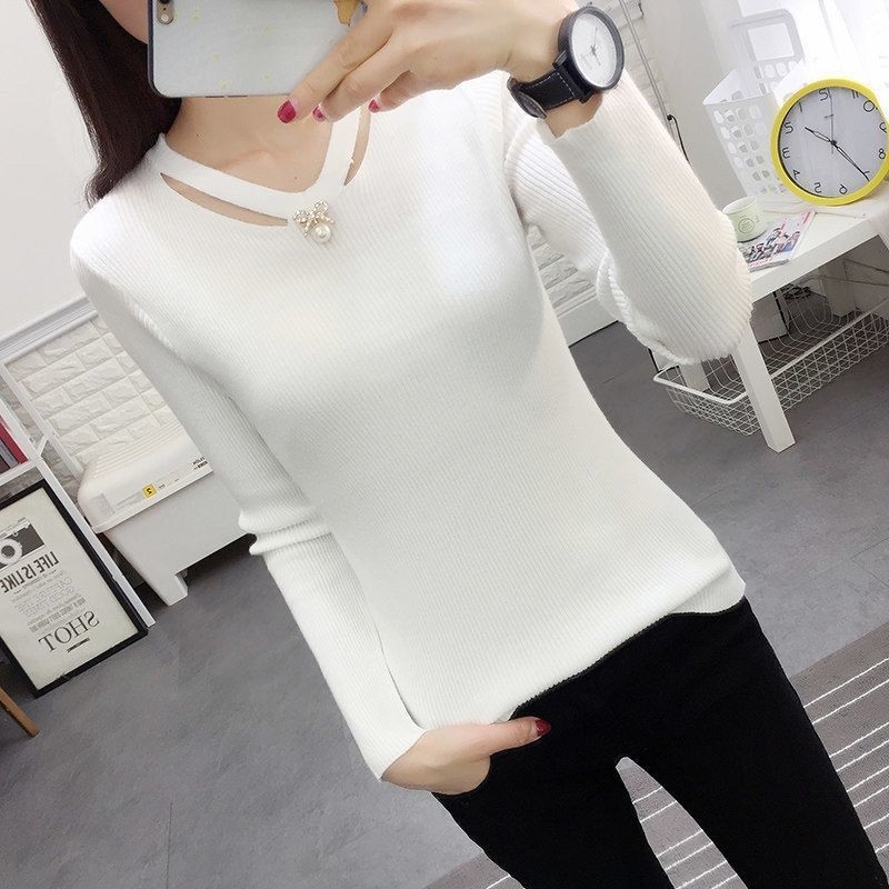 Winter Clothing Trends For Women - Maglioni eleganti con scollo a V