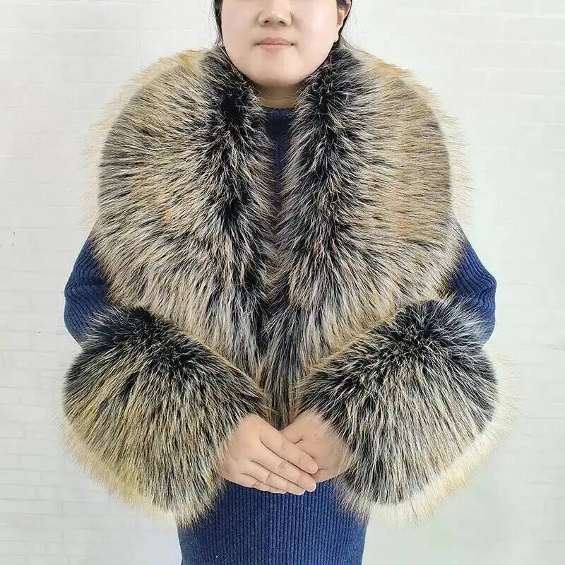 Sciarpa in pelliccia di volpe  - Winter Clothing Color recensione e prezzo