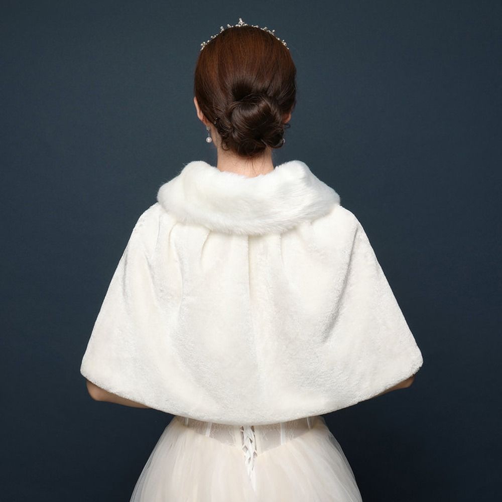 Stola avvolgente in peluche ad - Winter Clothing Color recensione e prezzo