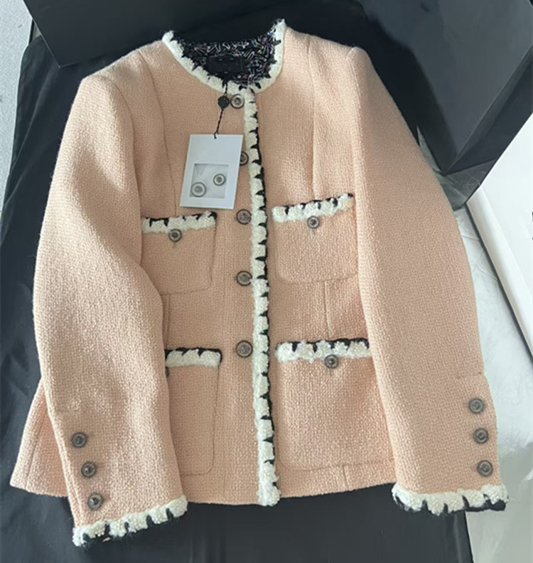 Completo set gonna e cappotto  - Winter Clothing Color recensione e prezzo